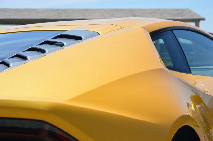 Детали экстерьера Lamborghini Huracan LP610-4 2014 года  (WW) (фото 52 из 153)